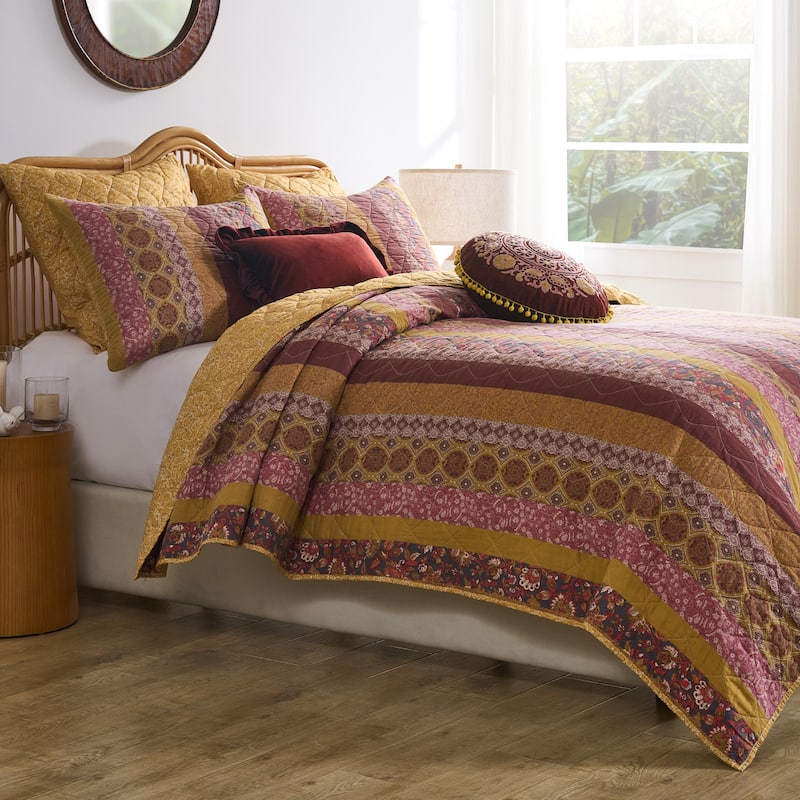 Greenland Home Fashions Marigold Vintage Boho Quilt Set
