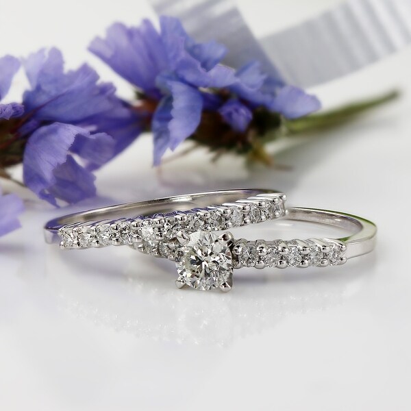 Auriya 14k Gold 1/2ctw Round Diamond Engagement Ring Set. Opens flyout.