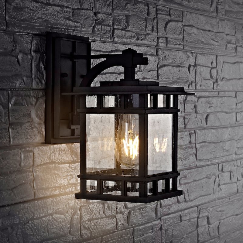 SAFAVIEH Grit Outdoor Wall Lantern - 7"x9"x11.8" - 7Wx9Dx12H