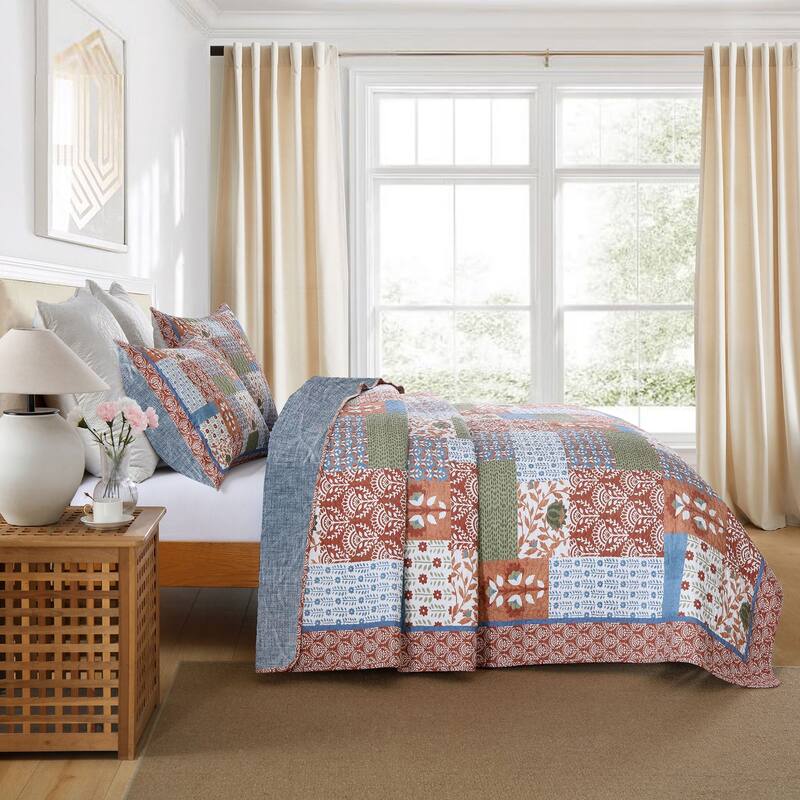 3 Pcs Floral Patchwork Quilt Bedspread Set