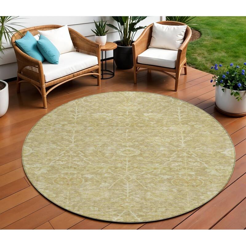 HomeRoots Floral Transitional Rectangle Outdoor Rug - 8' Round