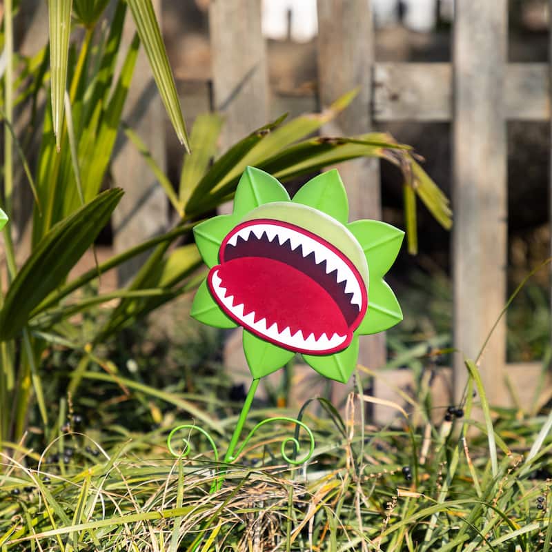 Glitzhome Set of 3 Halloween Metal Sunflower Skulls Glow-in-Dark or Chomper Pathway Yard Stakes