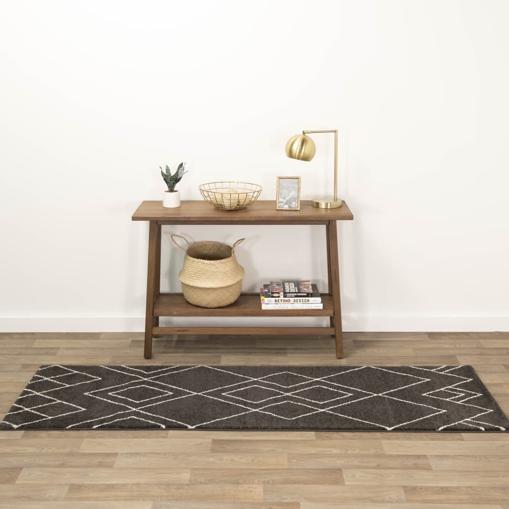 Carson Carrington Isgarde Diamond Area Rug
