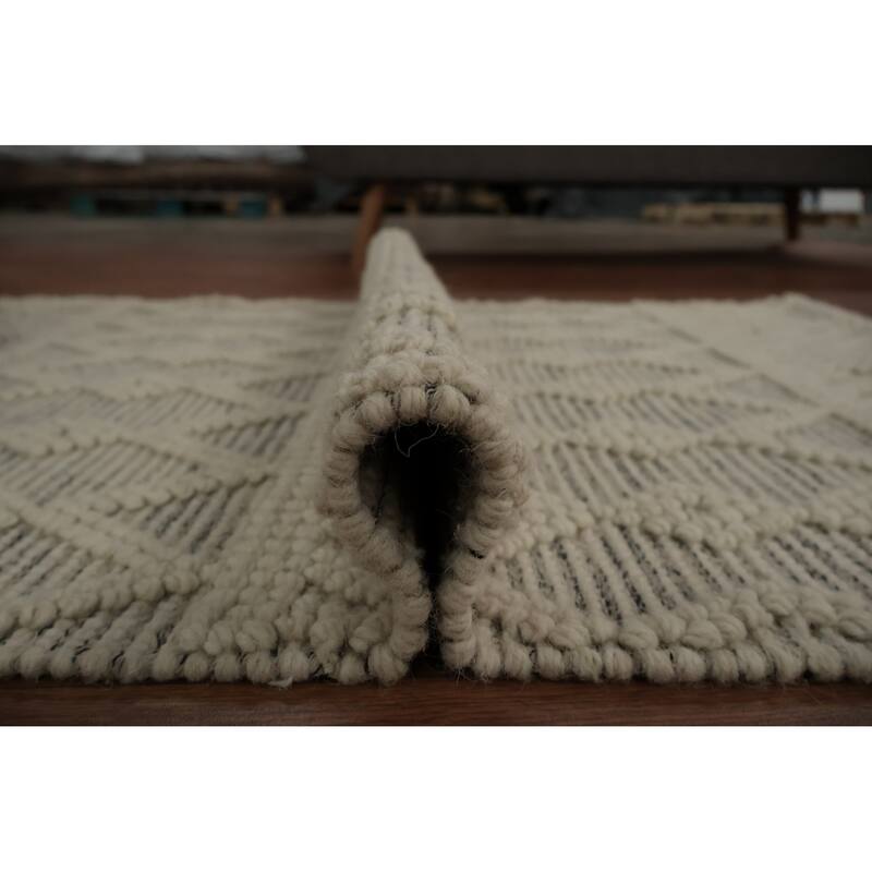 Hand Knotted Oriental 100% Wool Carpet Modern Geometric Beige & Ivories Moroccan Area Rug - 4' 7'' X 2' 11''