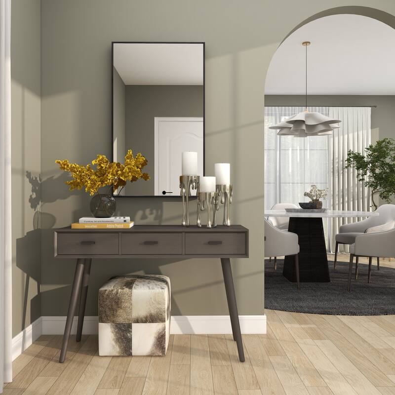 CosmoLiving by Cosmopolitan Silver, Gold or Black Aluminum Abstract Pillar Drip Candle Holder (Set of 3)