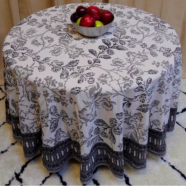 gray round tablecloth