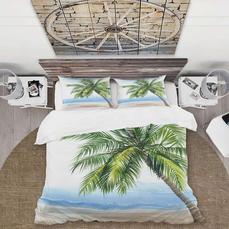 Designart 'Palm Tree At The Beach Resort' Nautical & Coastal Duvet Cover Set