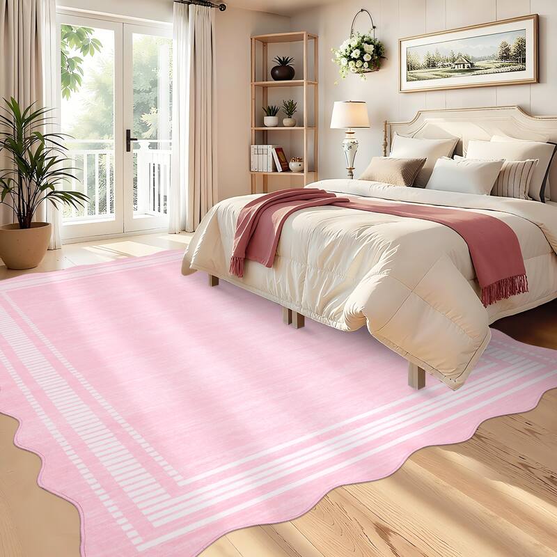 Garvee Scalloped Modern Bordered Area Rug