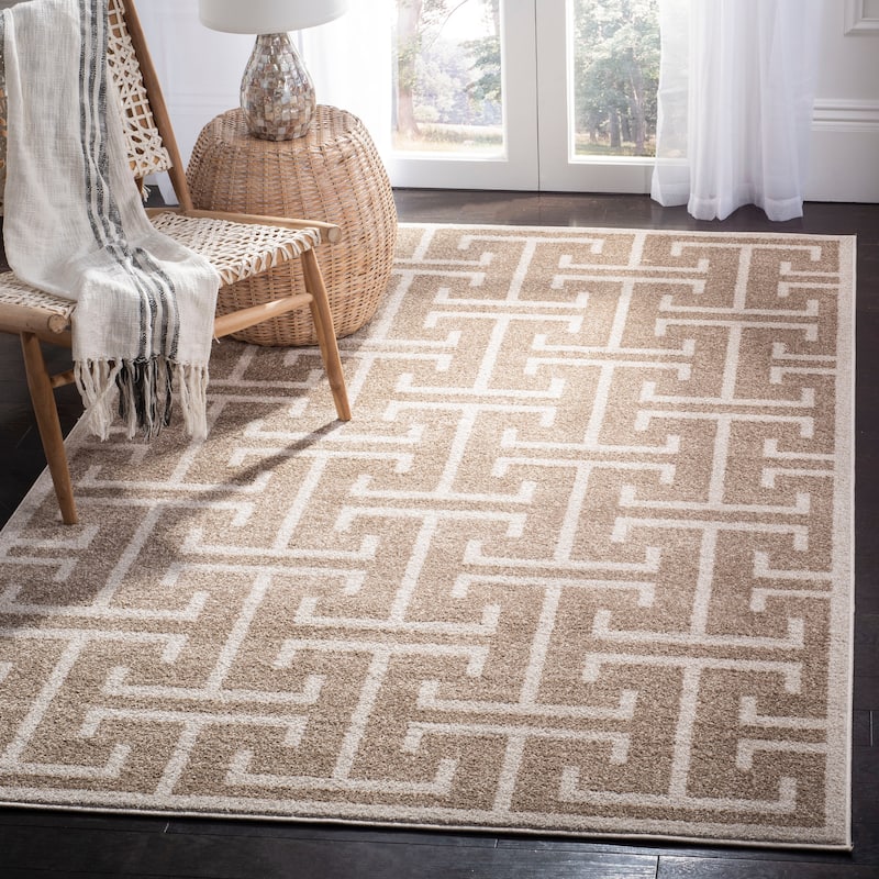 SAFAVIEH Amherst Rola Modern Rug - 4' x 6' - Wheat/Beige