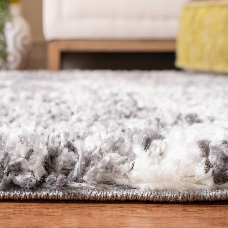 SAFAVIEH Montreal Shag Pearline 2-inch Thick Rug