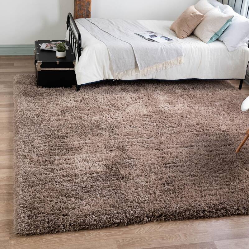 Shag Arum Shag Collection Area Rug - 8' Square - Khaki