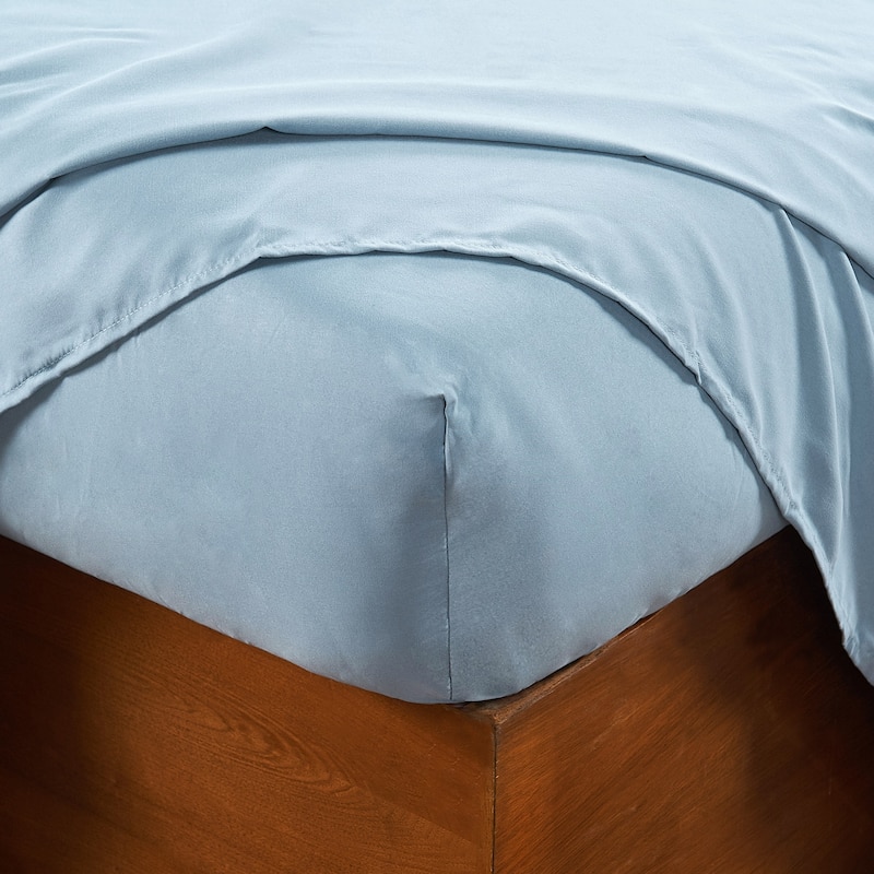 Serenta 4-piece Luxury Embroidered Bed Sheet Set