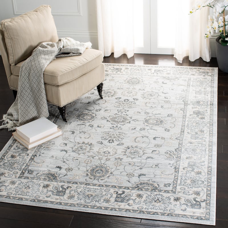 SAFAVIEH Isabella Hazbie Traditional Floral Oriental Area Rug - Light Grey/Cream - 5' 3" x 7' 6"