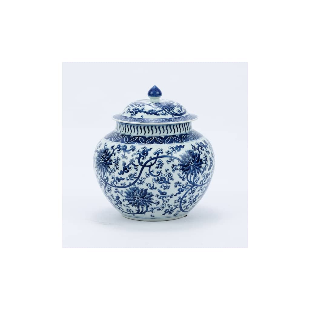 Twisted Lotus Lidded Melon Decorative Jar