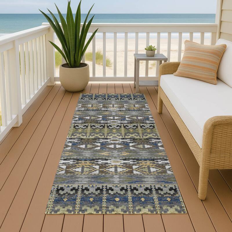 Machine Washable Indoor/ Outdoor Global Haswell Chantille Rug - Gray - 2'3" x 7'6"