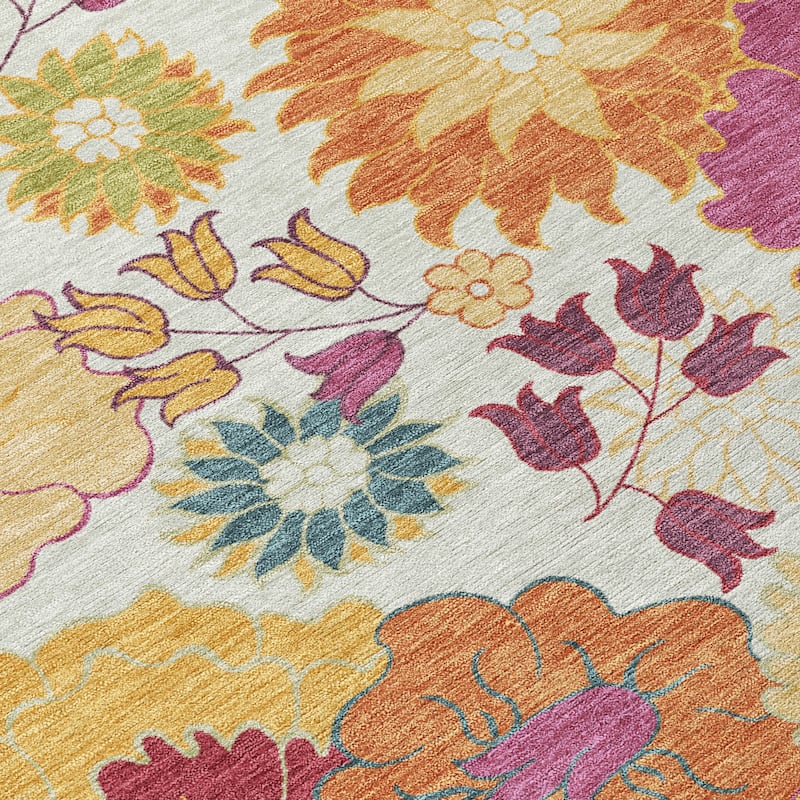 Machine Washable Indoor/ Outdoor Modern Floral Chantille Rug