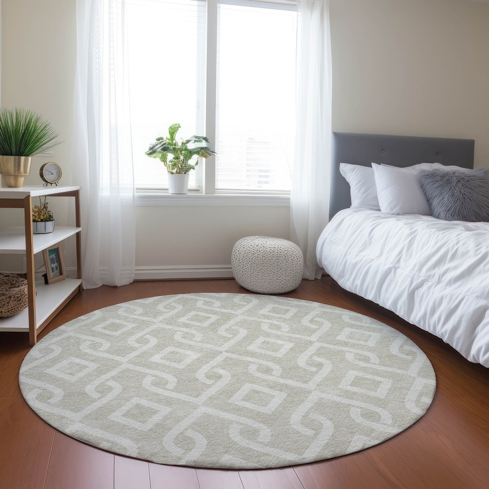 Machine Washable Indoor/ Outdoor Chantille Trellis Scroll Rug