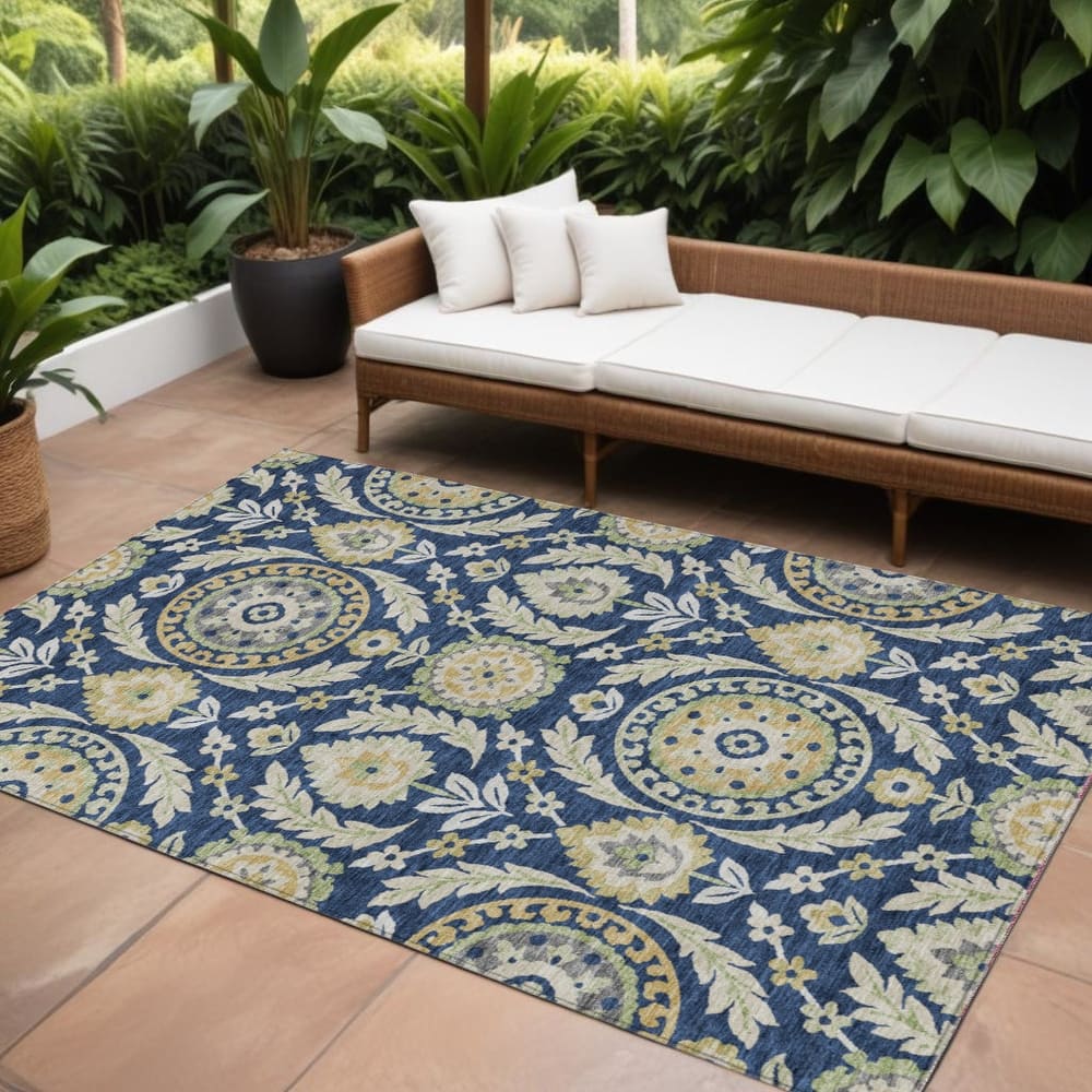 HomeRoots Floral Transitional Rectangle Outdoor Rug