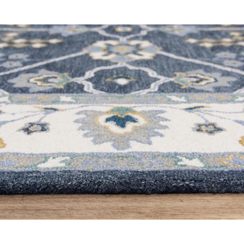 Alora Decor Conley Traditional Antique Floral Border Rug