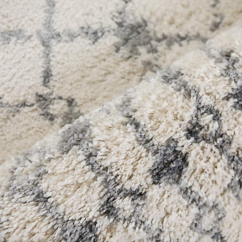 Aspen Arra Southwestern Geometric Shag Area Rug