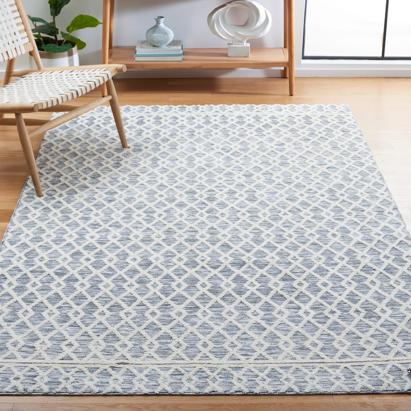 SAFAVIEH Easy Care Machine Washable Mairead Geometric Rug - 4' x 6' - Grey/Ivory - Rectangle