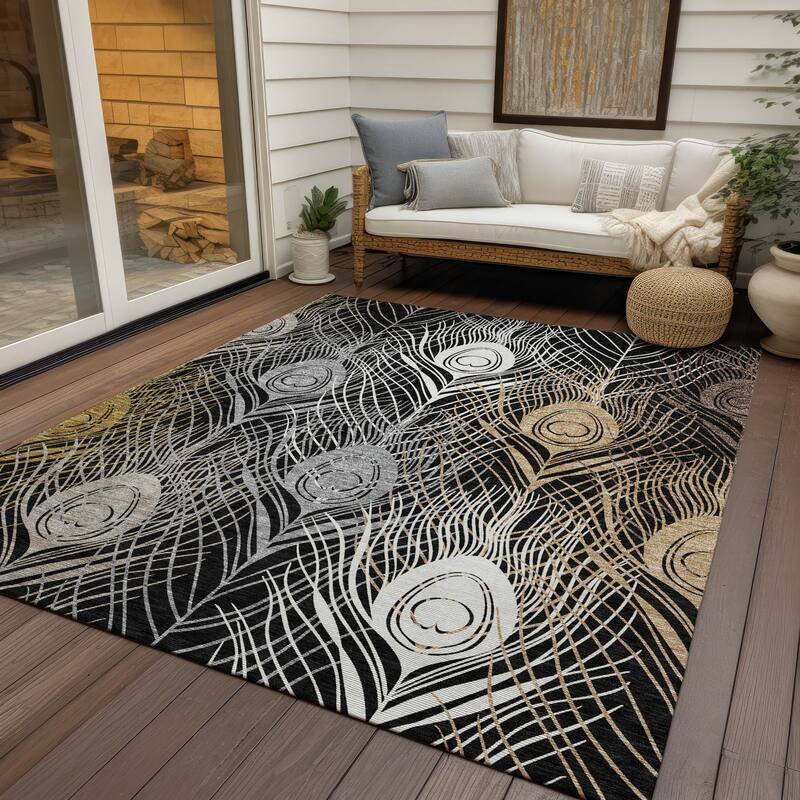 Machine Washable Indoor/ Outdoor Modern Peacock Chantille Rug