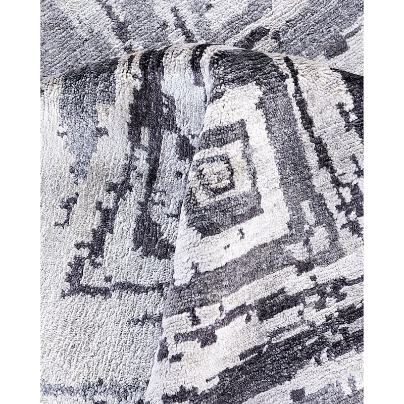 Modern One-of-a-Kind Hand-Knotted Area Rug, Ivory - 9' 0" x 12' 2"