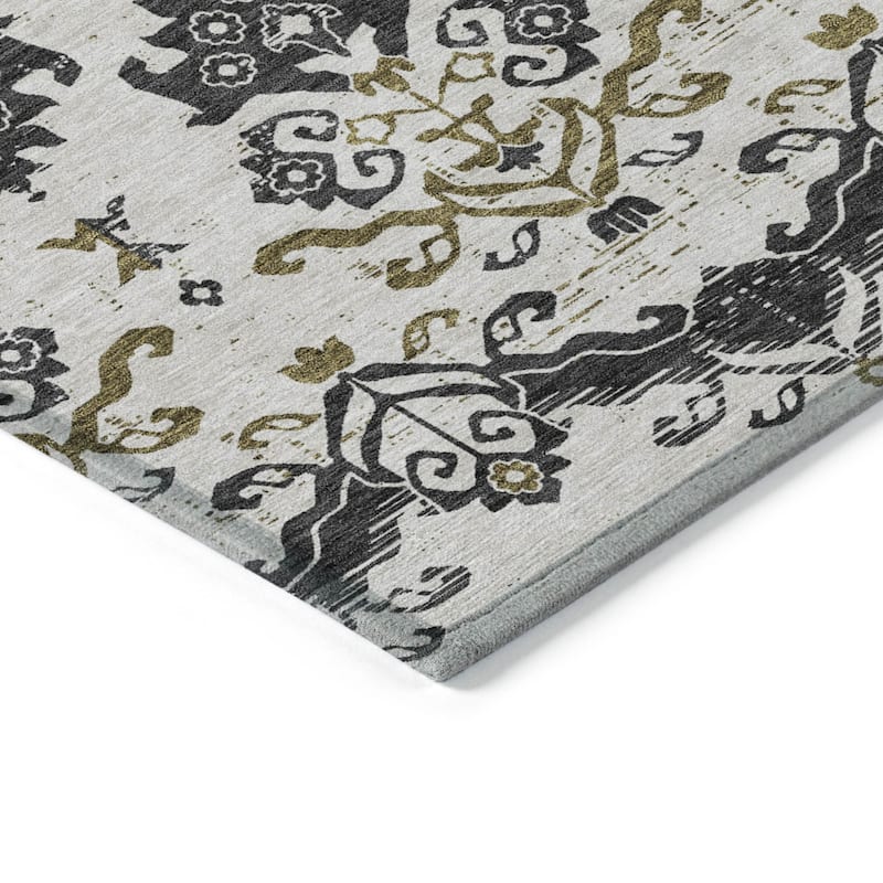HomeRoots Oriental Transitional Rectangle Outdoor Rug