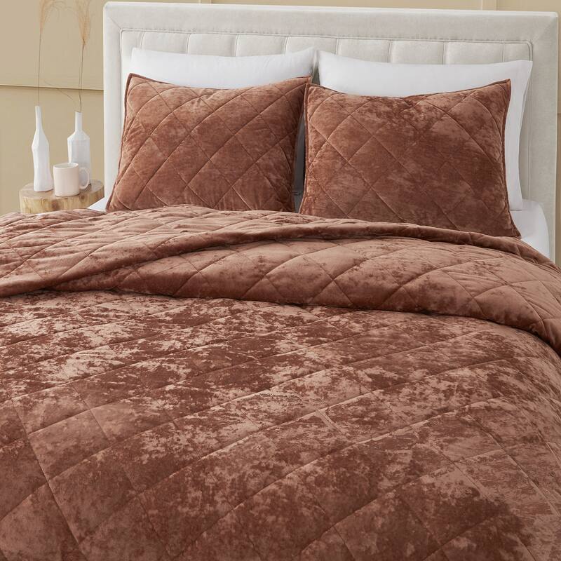 Beaute Living Diamond Velvet 3 Piece Quilt Set