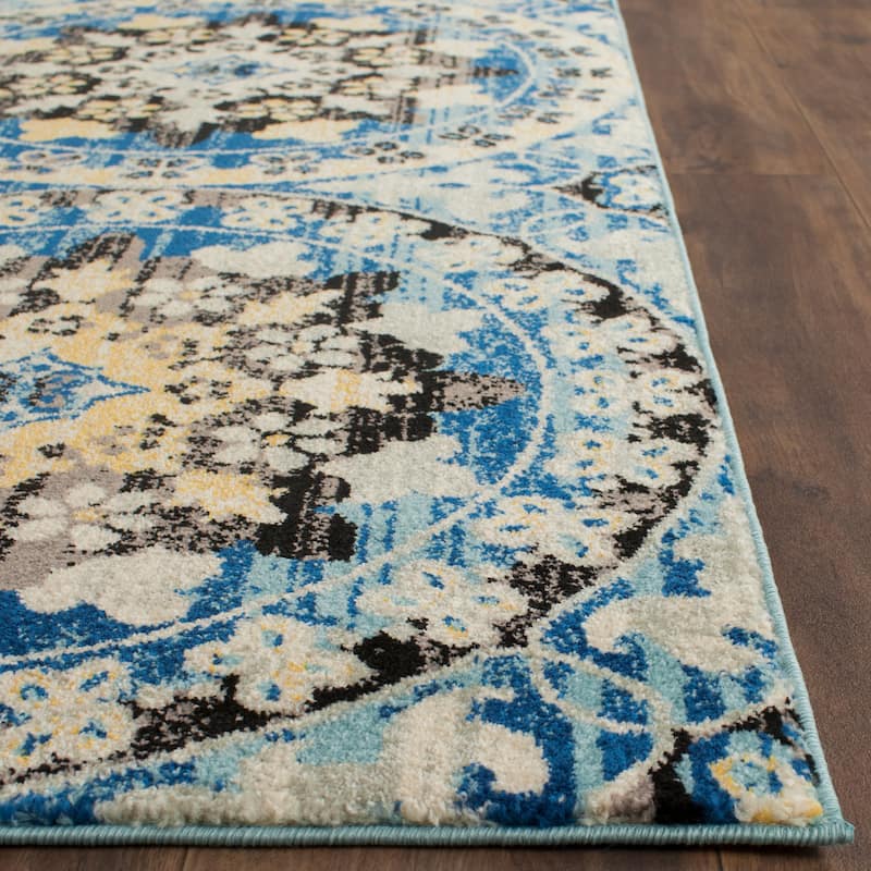SAFAVIEH Evoke Dildora Distressed Vintage Boho Rug