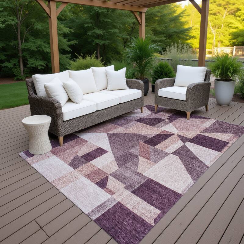 Machine Washable Indoor/ Outdoor Modern Geo Chantille Rug