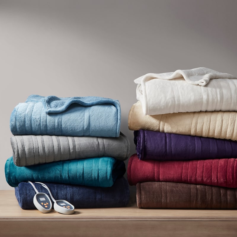 Beautyrest Solid Microlight to Berber Heated Blanket