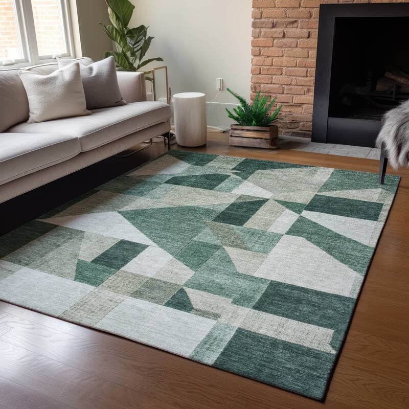 Machine Washable Indoor/ Outdoor Modern Geo Chantille Rug