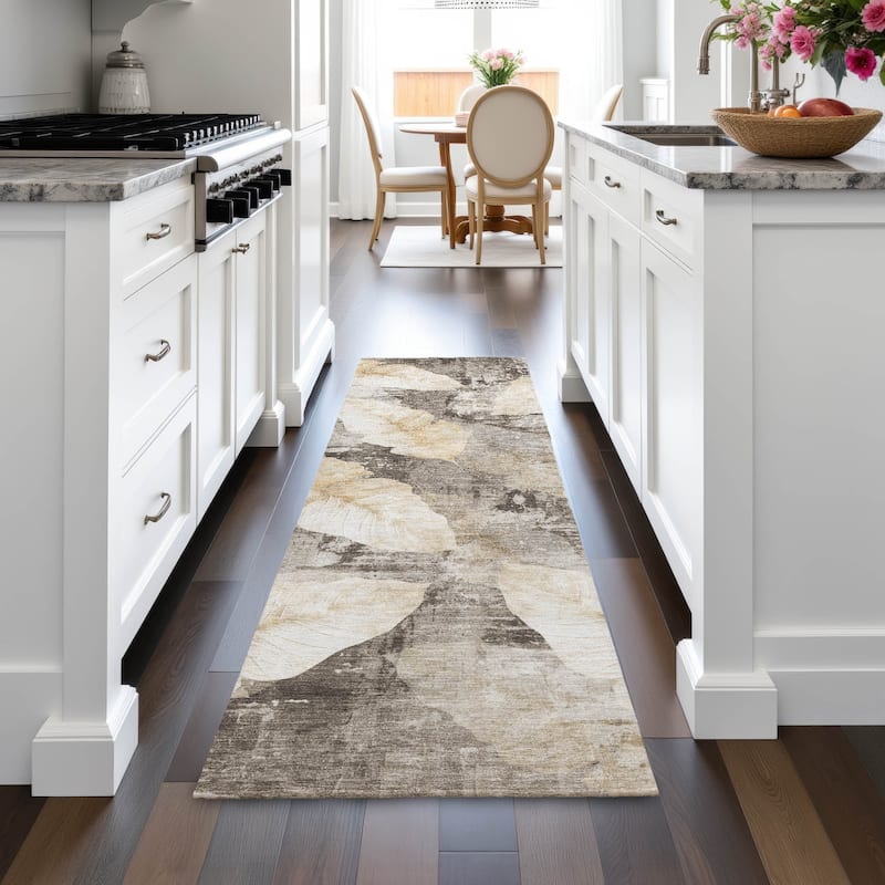 Machine Washable Indoor/Outdoor Modern Leaf Chantille Rug