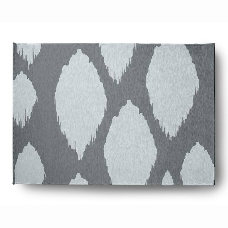 Web of Ikat Soft Chenille Rug - 5' x 7' - Grey