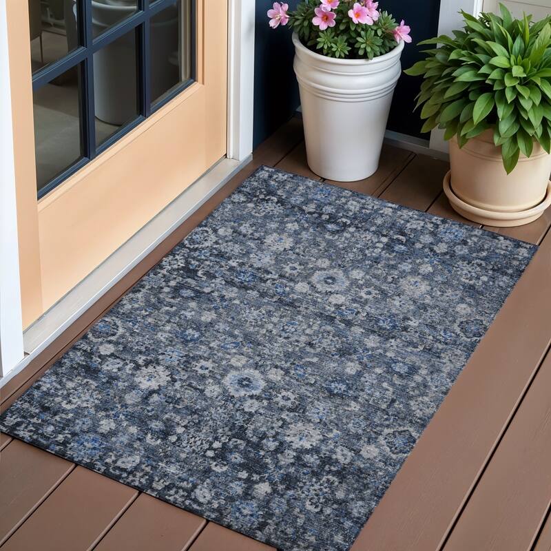 HomeRoots Oriental Traditional Rectangle Outdoor Rug - 3' x 5'