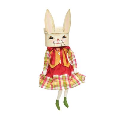 Quinnie Figurine - 4"x4"x15"