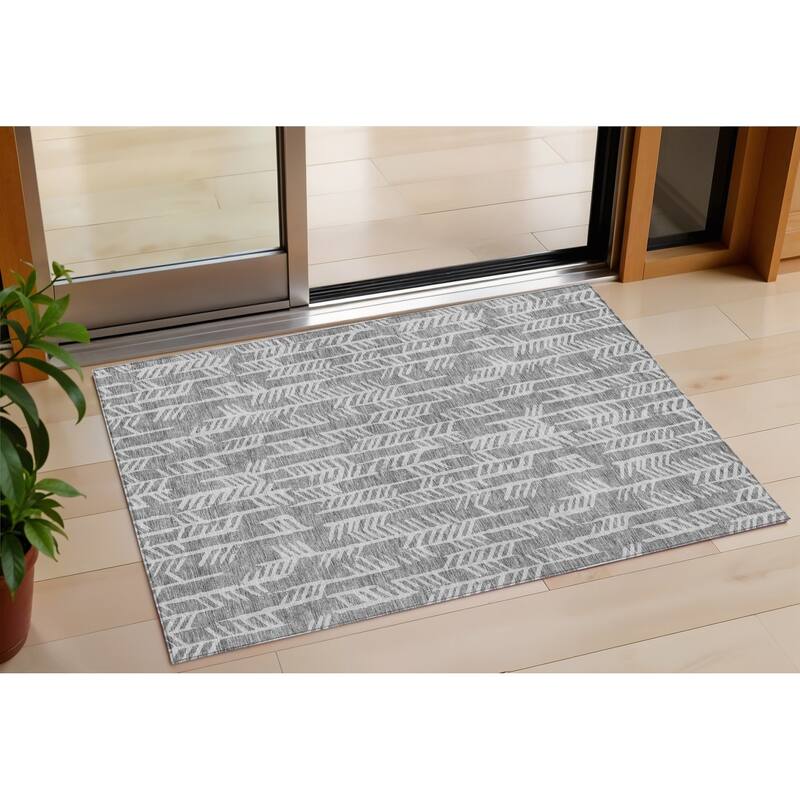 HomeRoots Tribal Transitional Rectangle Outdoor Rug - 3' x 5'