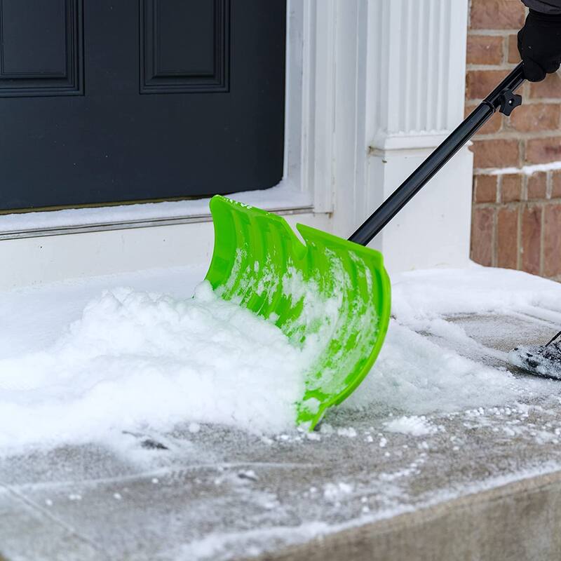 Earthwise 21-Inch Snow Pusher Shovel