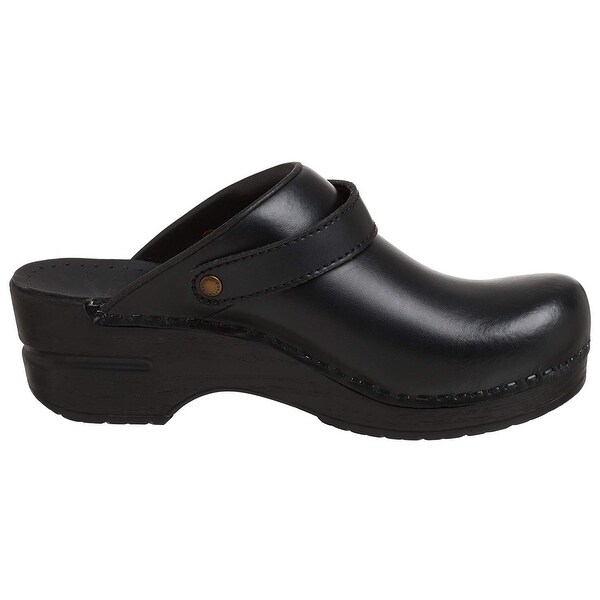 dansko box leather clog