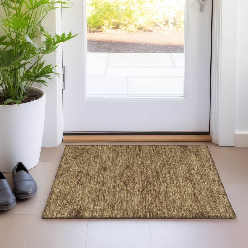 Machine Washable Indoor/ Outdoor Vintage Traditional Chantille Rug - Brown - 1'8" x 2'6"