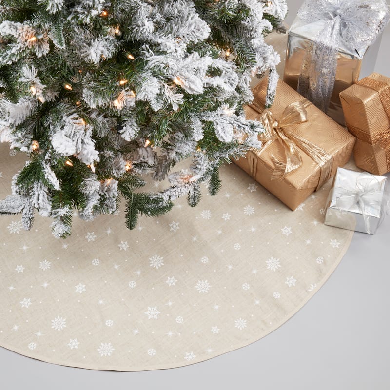 Frosty Flurry Tree Skirt