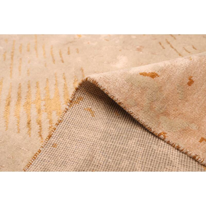 ECARPETGALLERY Hand-knotted Legacy Light Khaki Silk, Wool Rug - 5'5 x 7'10