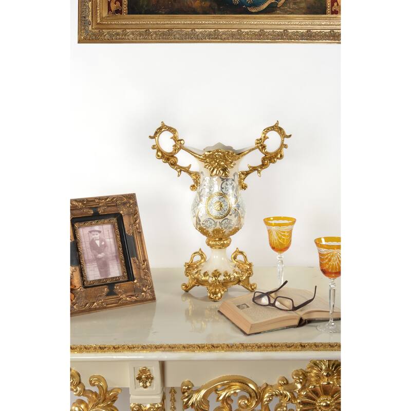 Celine Crowned Urn