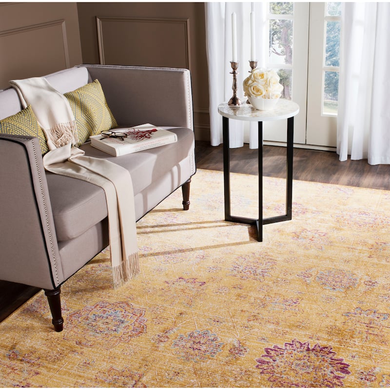 SAFAVIEH Sevilla Eliisa Traditional Oriental Viscose Rug - 3'3" x 4'7" - Gold/Multi