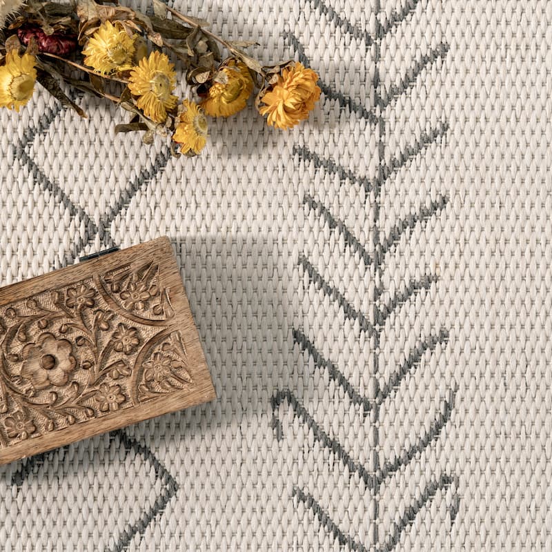 Nuloom Serna Moroccan Indoor/Outdoor Area Rug