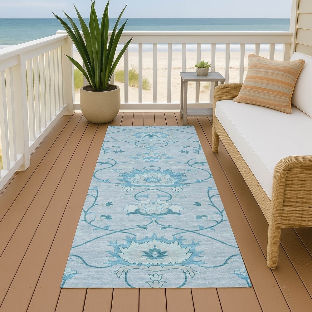 Machine Washable Indoor/ Outdoor Traditional Serena Chantille Rug