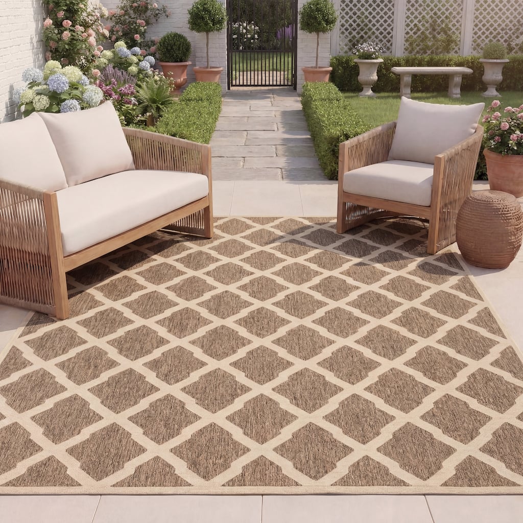 SAFAVIEH Beach House Petrona Indoor/ Outdoor Waterproof Patio Backyard Rug