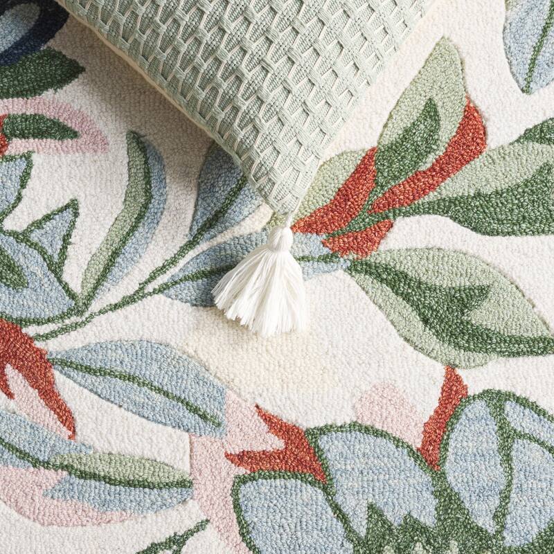 SAFAVIEH Handmade Jardin Annaros Floral Wool Rug