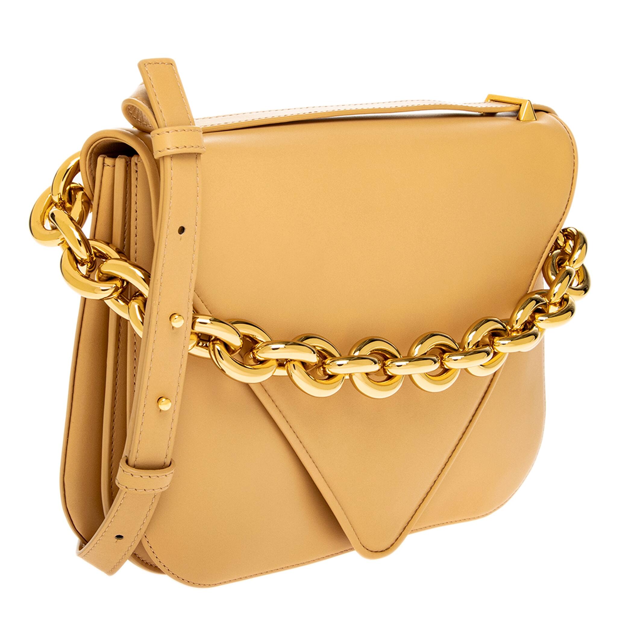 Bottega-Veneta-Mount-Envelope-